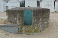 Queen's Own Rifles Memorial, Bernières-sur-Mer